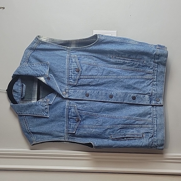 Vintage Walt Disney Mickeys Travelers Club Denim Reversible Vest-Size Large - Picture 5 of 17